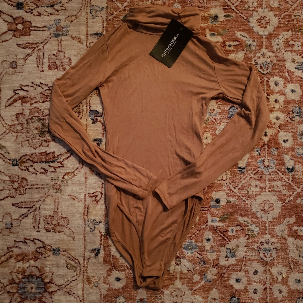 Pretty Little Thing bodysuit